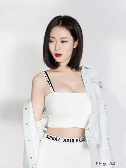 性感火辣、妩媚多姿又充满御姐风范的完美女神,是喜欢的类型吗?