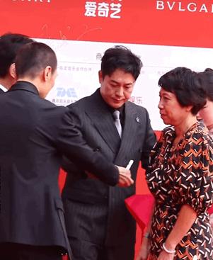 被39岁白百何近照吓到！她怎么变成这样了？？？