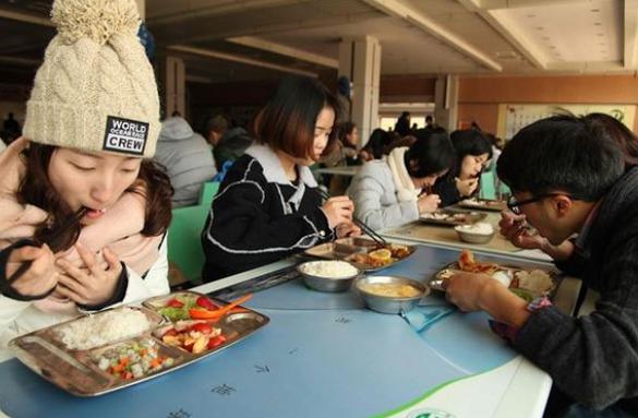 福师大食堂外地学生,福建师范大学学生食堂吃饭
