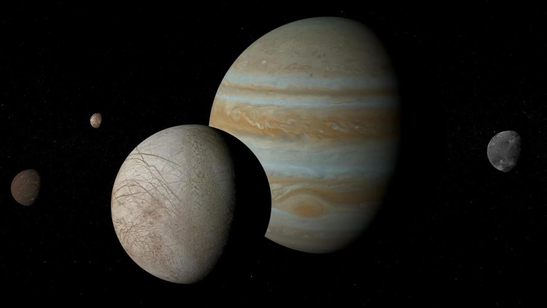 月球为何被地球潮汐锁定,月球总有一个重心偏向地球