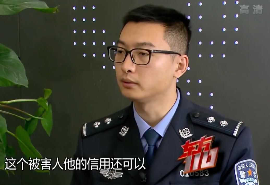 男子深陷裸聊被敲诈,男子网上裸聊被女子敲诈