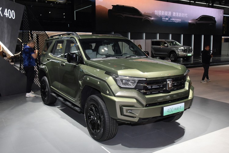 别着急，4大越野神车都有大动作，谁更“能打”？