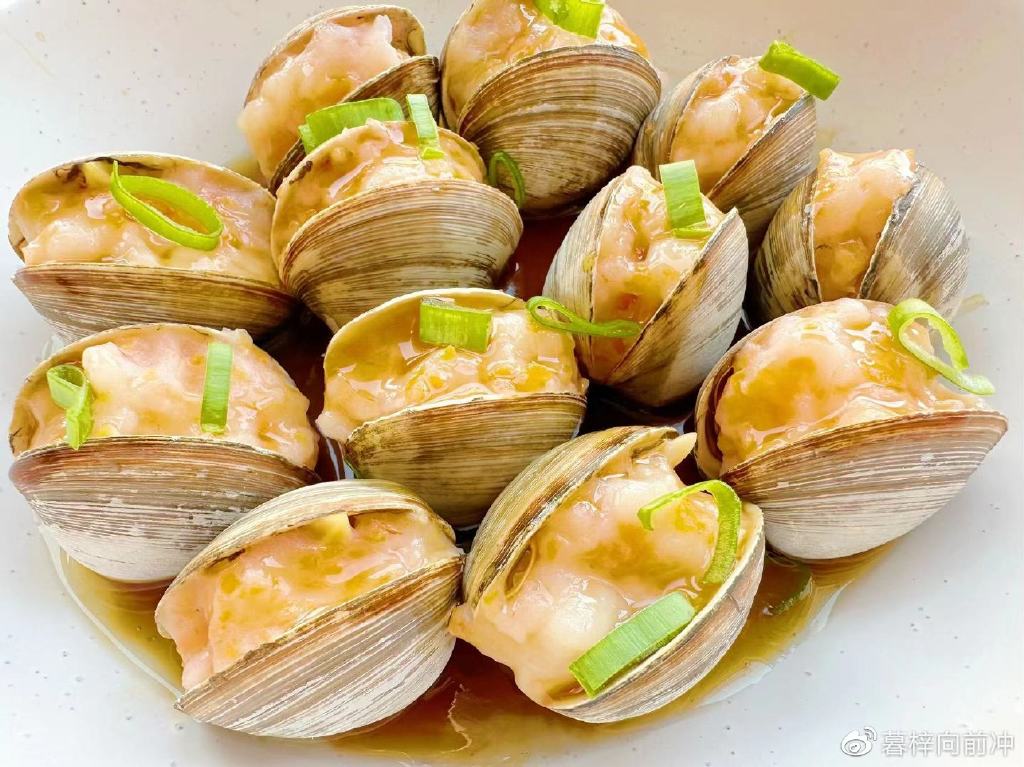 什么材质的锅不粘锅又耐用,刚买回来的锅好用又不粘锅无烟