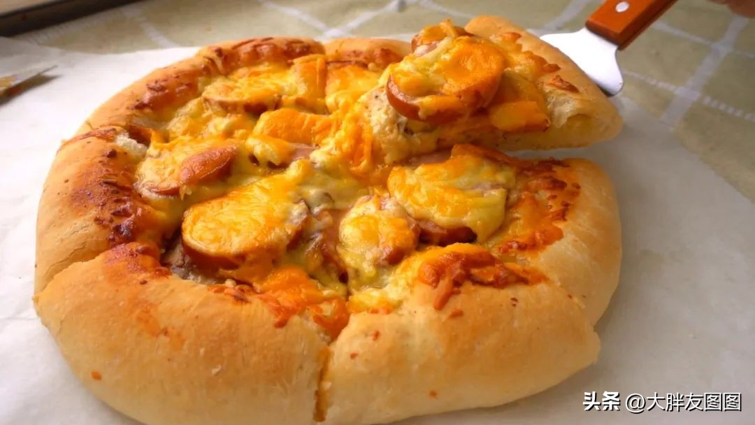 不拉丝的芝士披萨怎么做,简单又好吃的芝士披萨