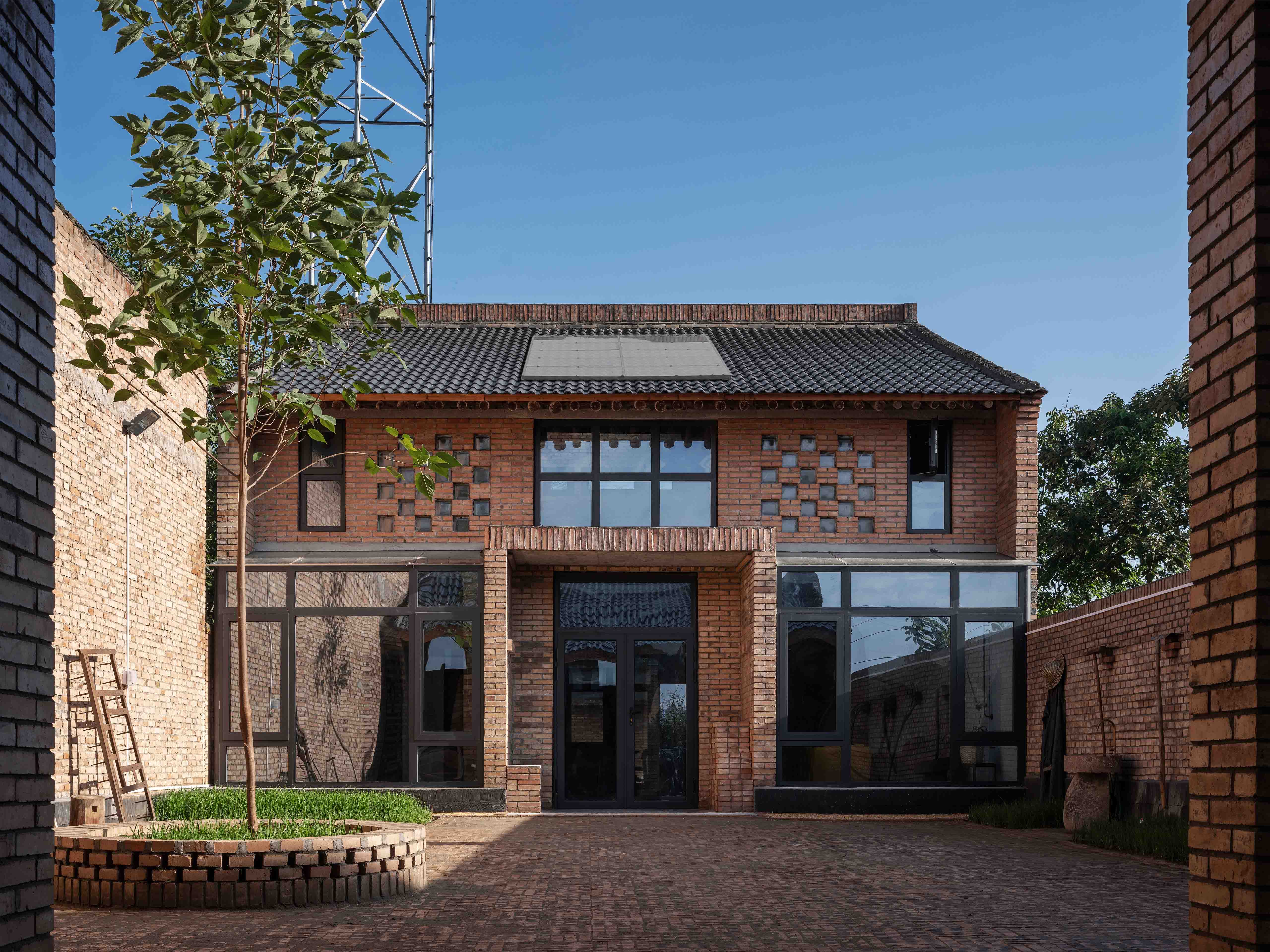 陕西一高校老师,西安一高校老师带学生创业