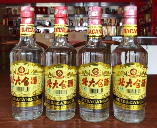 你以为国内大量的外国游客，都是来旅游的？实际目的则是来寻酒