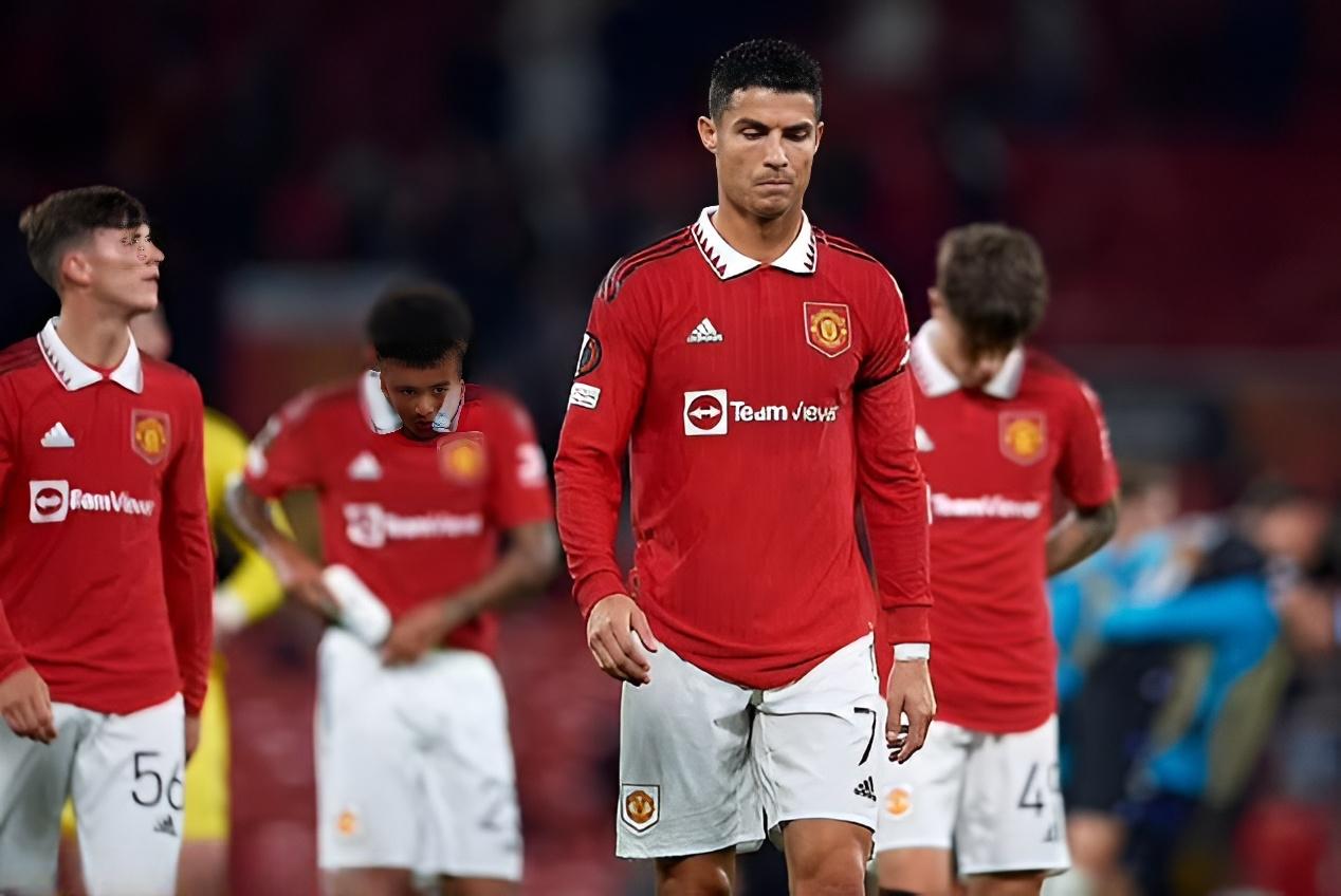 滕哈格目前在曼联面临的三个问题,滕哈格曼联改造