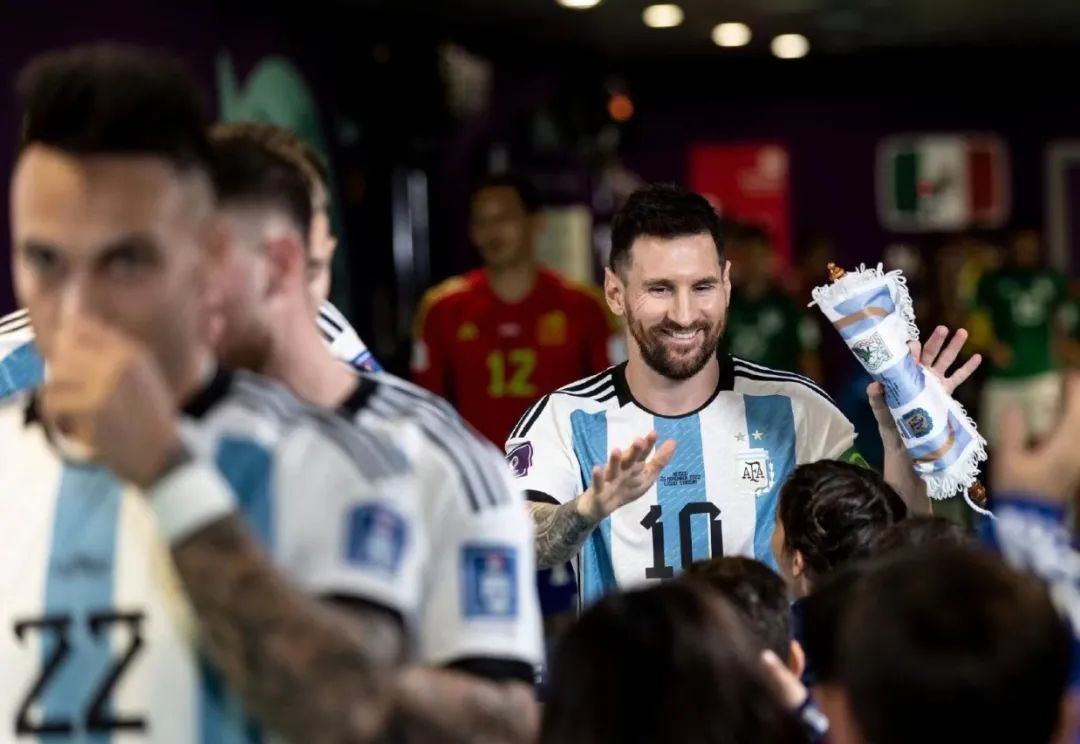 梅西你是世界最佳用英语怎么说,梅西获得2023年劳伦斯最佳运动员