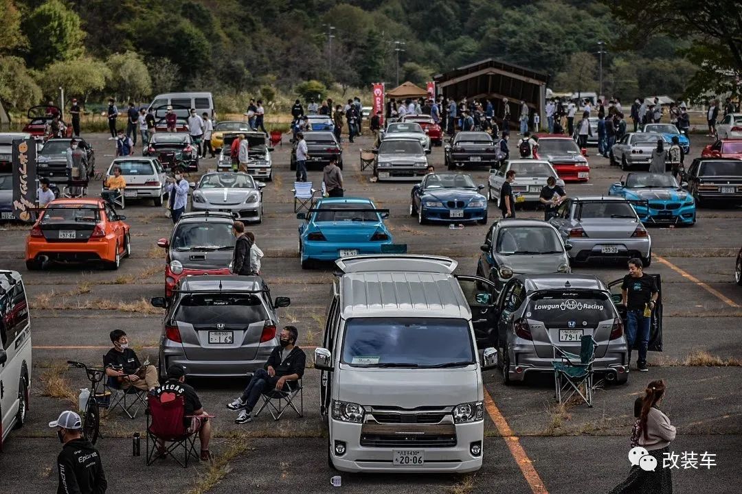 新款丰田威尔法改装,奶爸车改造老霸道