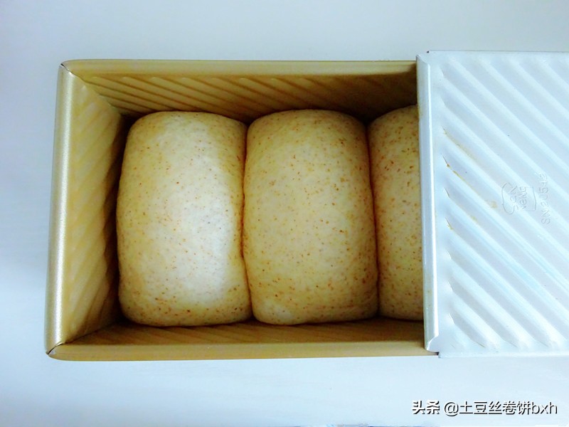 低糖面包简易版,新手面包最简单做法减脂期