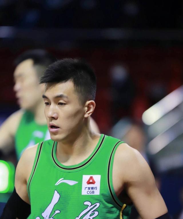 郭艾伦潘玮柏关系,郭艾伦颁奖典礼潘玮柏