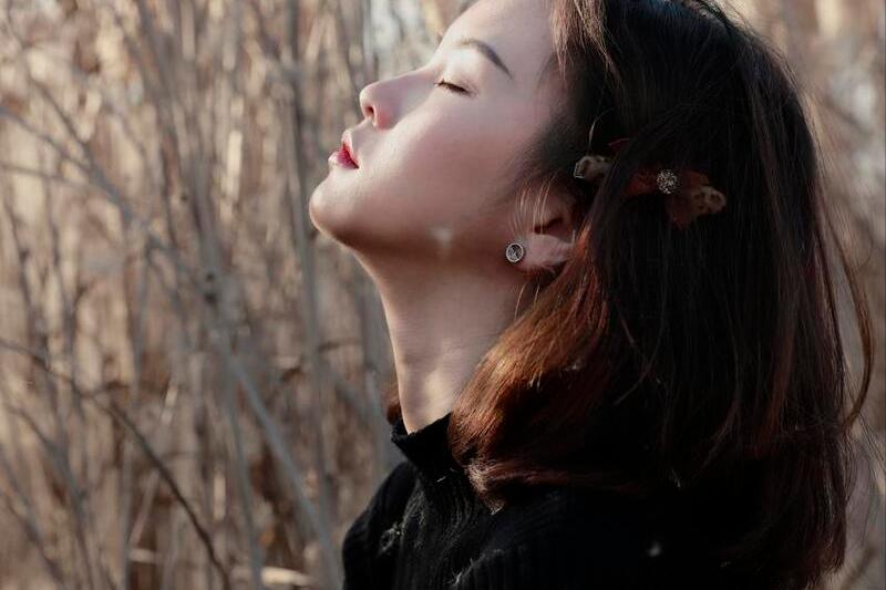 姐姐要和欺凌我的人结婚，母亲的做法令她悔恨终身，后来活成笑话