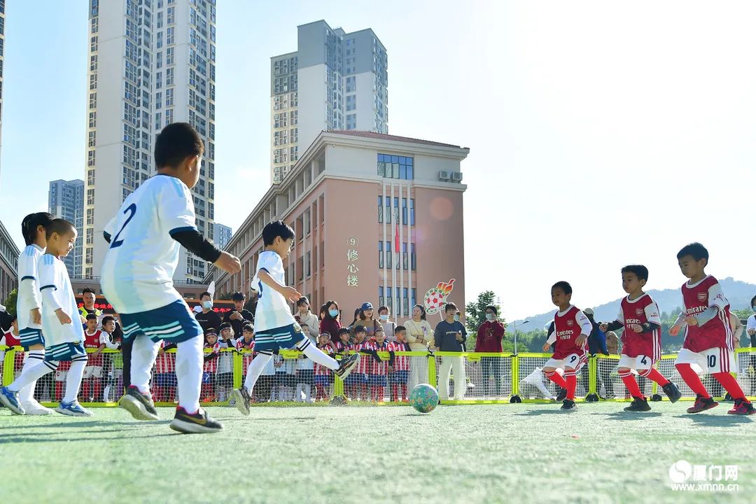 派迪茵助力厦门海沧区成功举办第七届海娃杯幼儿园足球嘉年华活动