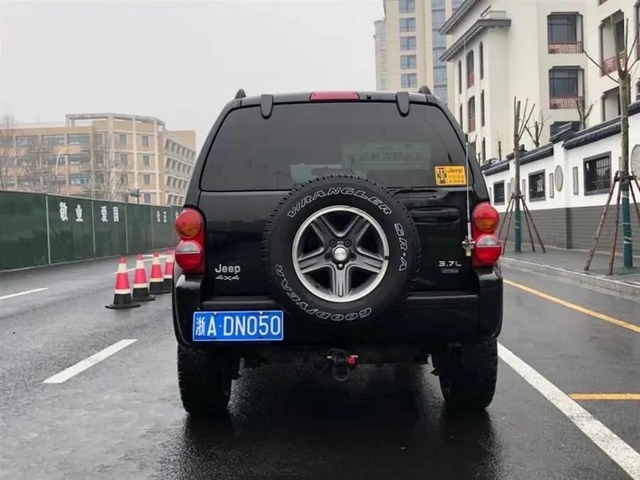 比较推荐的美系车,美系最好看的三款车