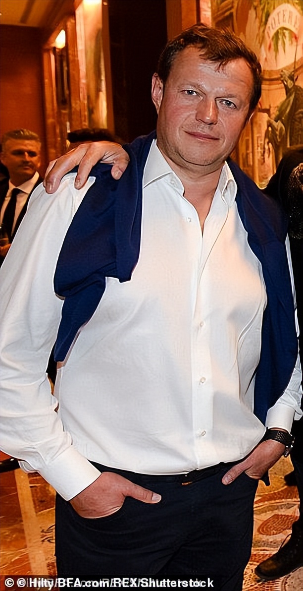 又一起世纪官司？皮特怒将前妻朱莉告上法庭：她在报复我