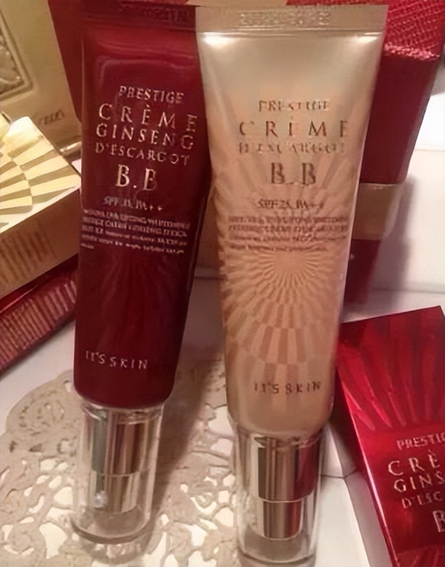 bb霜遮瑕美白不脱妆推荐,bb霜推荐水润遮瑕力度强