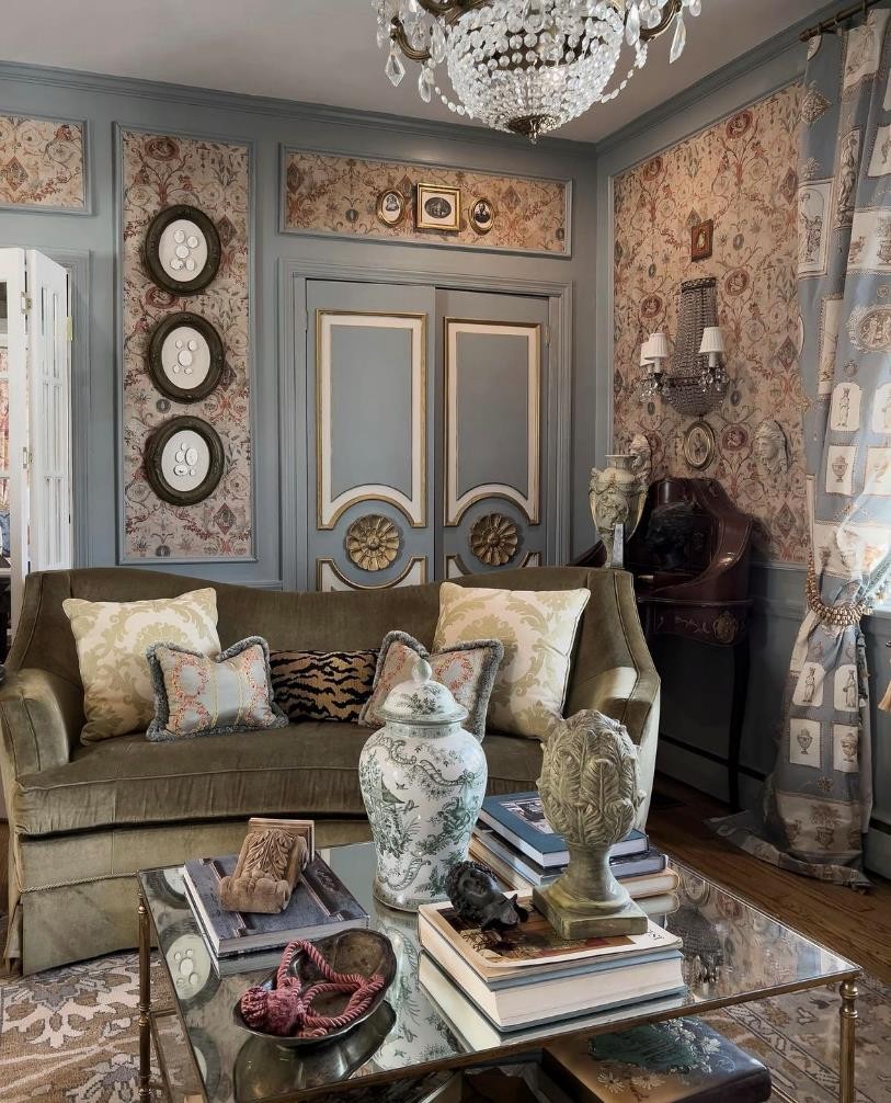 30岁女主装扮的美国住宅，花哨又闪亮，复古极繁主义也别具魅力