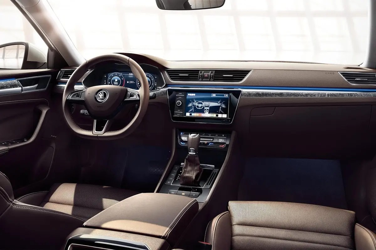 斯柯达速派进化,斯柯达速派2024款沉浸式体验