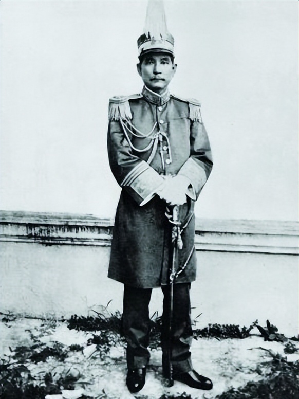 孙中山逃亡日本，和一名日本女子生下一个女儿，这个女儿如今在哪