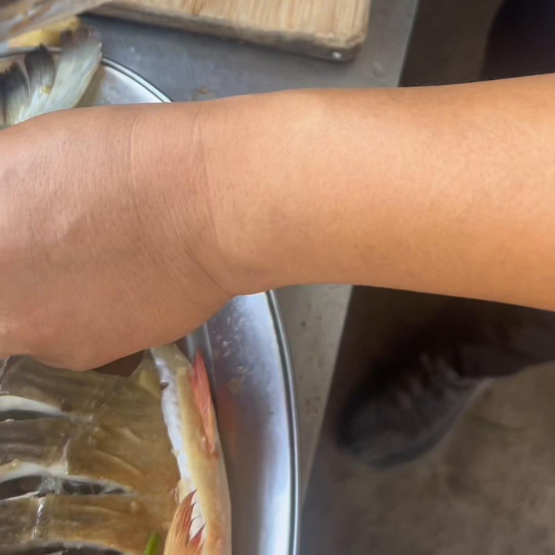 上海爆鱼正宗的鲳鱼版做法,海鲳鱼的家常做法要蒸几分钟