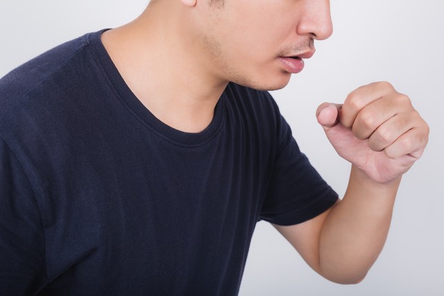 老烟民咳嗽有痰吃什么药管用,咳嗽喘痰多老偏方