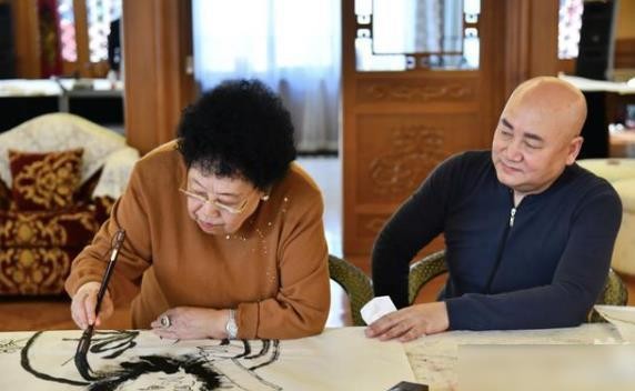 1990年唐僧结婚照片,唐僧娶49岁二婚富婆