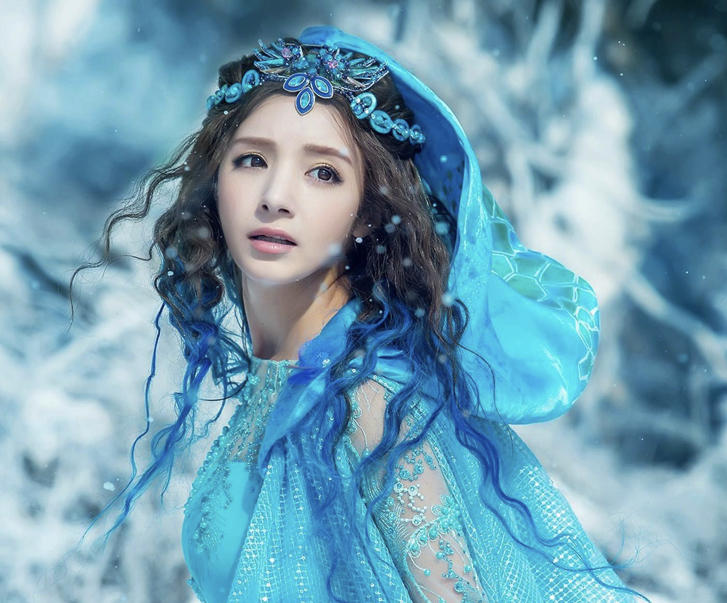 鸡毛穿一身、通天大脑门…国产神话剧的惊人造型,他们全都承包了