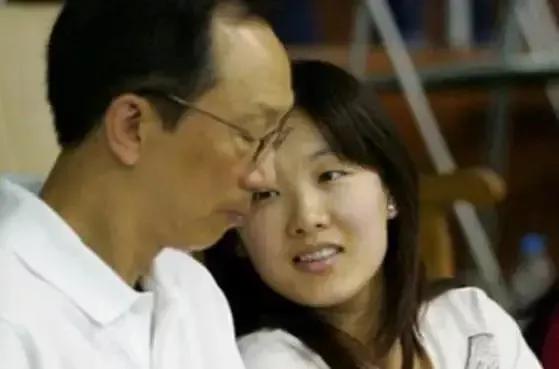 盘点嫁到香港的运动员，个个美艳动人，都生了几个小孩