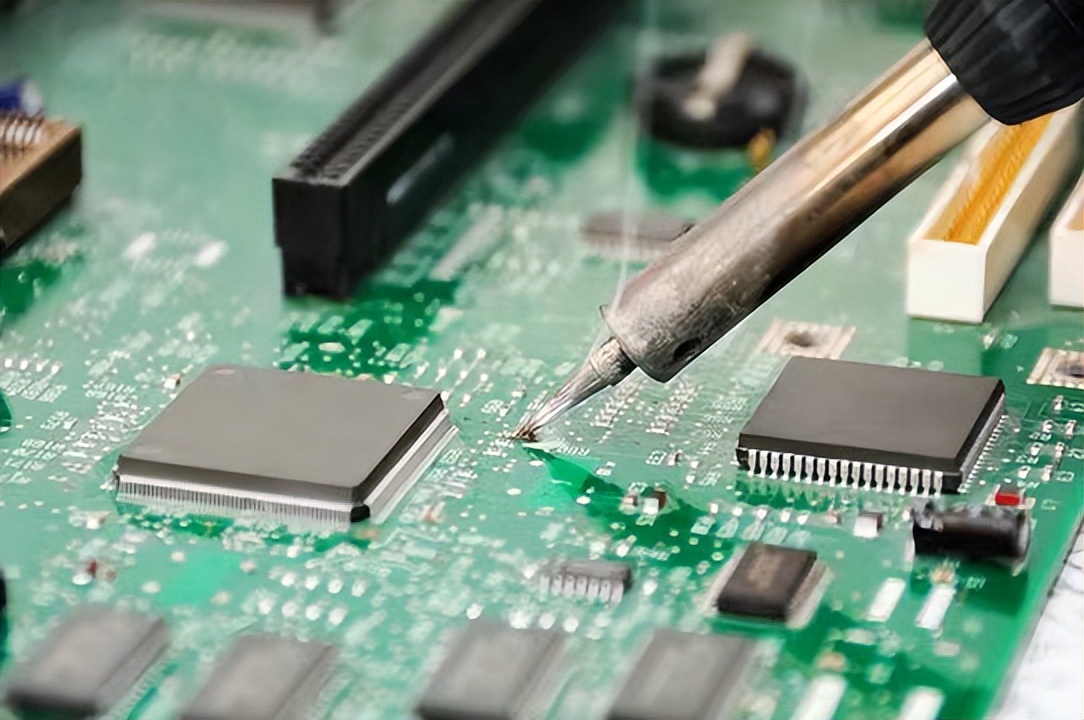 美军地下藏物资,美军在中国建有多少个兵工厂