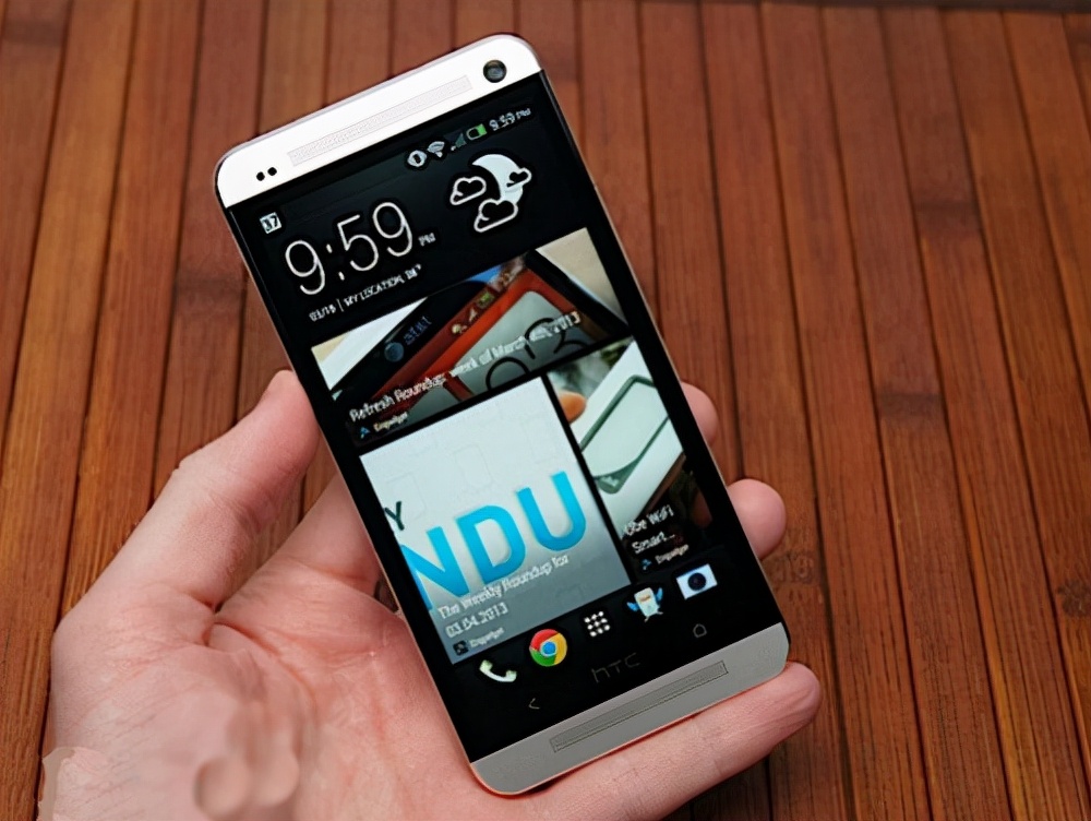 苹果手机和htc手机音质哪个好,htc双扬声器的手机有哪些