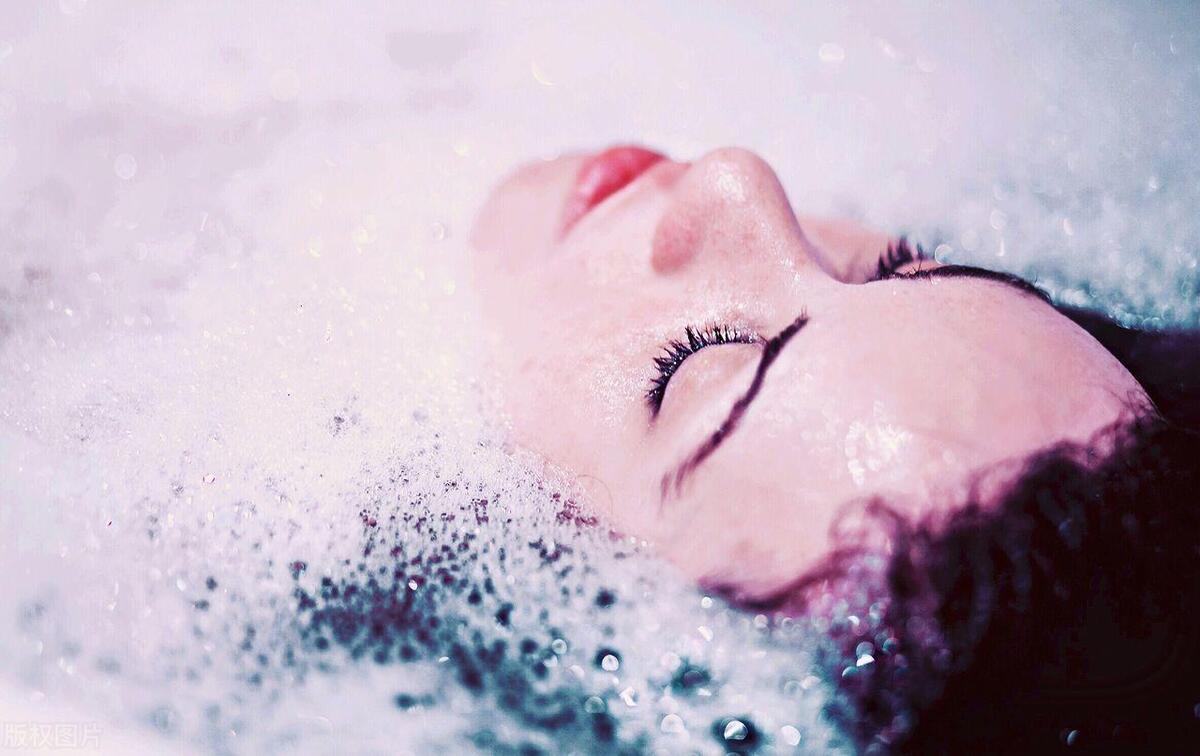洗澡4个禁忌是什么,女性洗澡三大禁忌