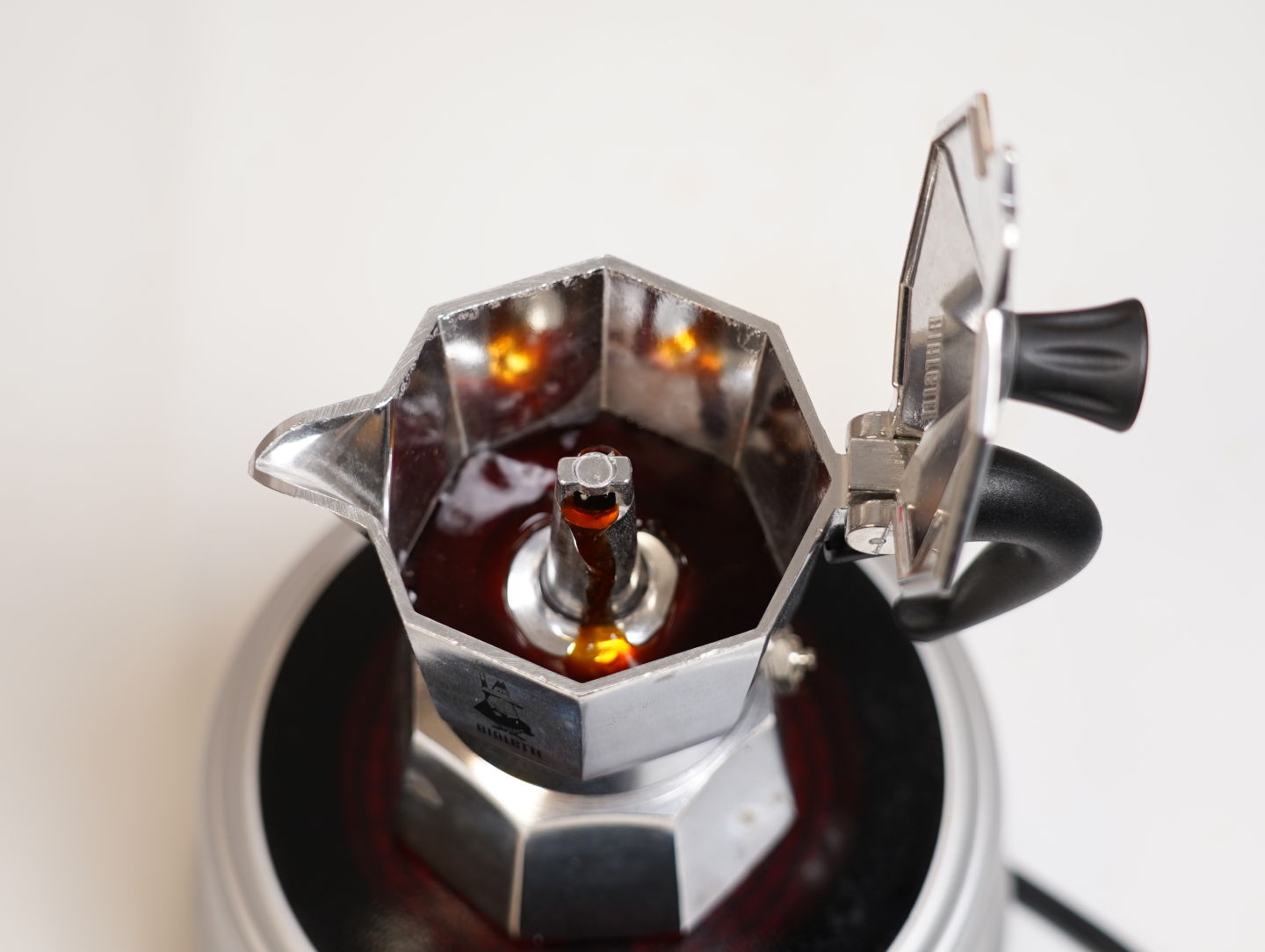 摩卡壶推荐性价比高电陶炉,如何选择合适尺寸的摩卡壶