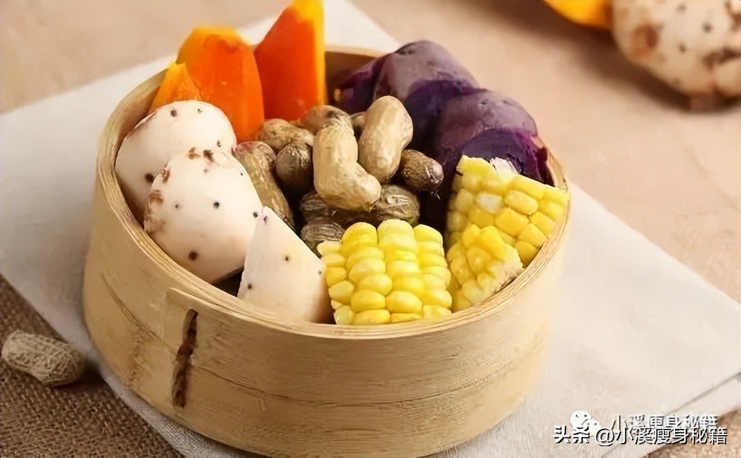 女人年龄大了，肚子爱长肉，2个方法减掉大肚腩