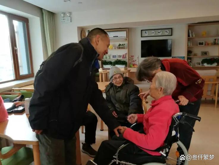 体验100种人生养老院,体验养老院的真实生活