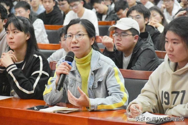 青春正当时阅读更出彩,青春新赋能挑战赢未来