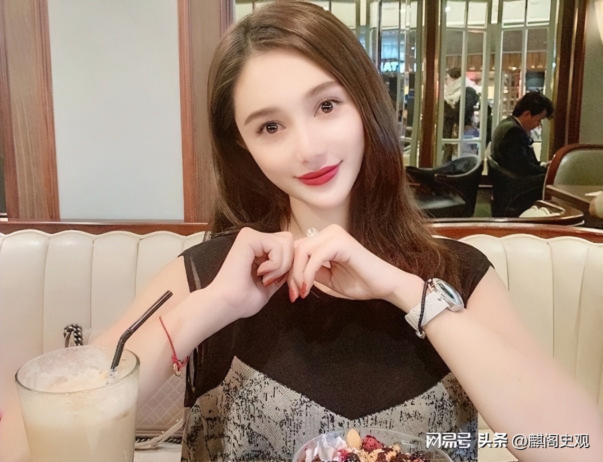 黄晓明又和绯闻女友同框了,黄晓明和前女友合照