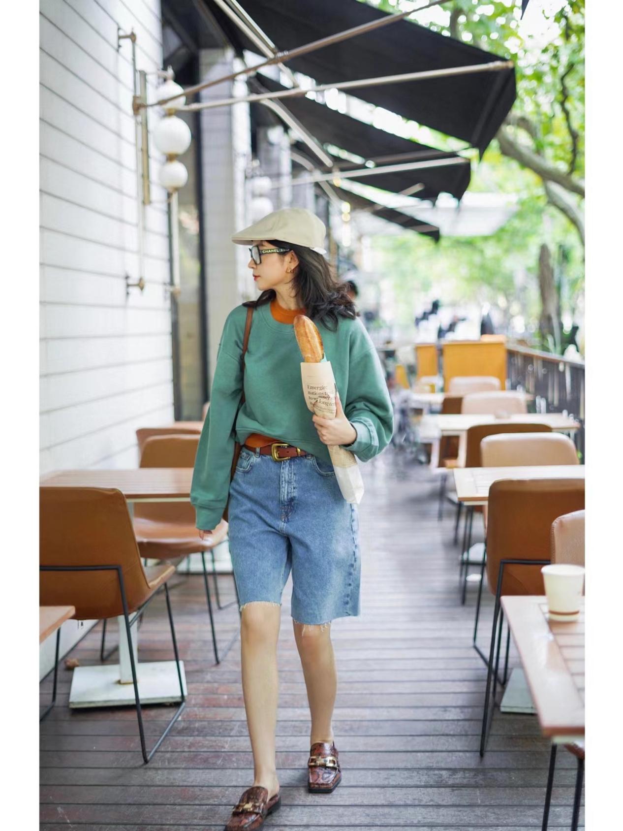 穿搭技巧秋冬卫衣的n种高级穿搭,围观今年流行的卫衣时髦穿搭