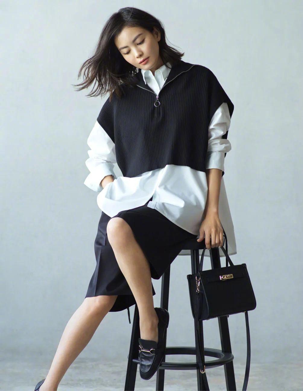 白卫衣叠穿什么衬衣好看,牛仔衬衣单穿叠穿都好看