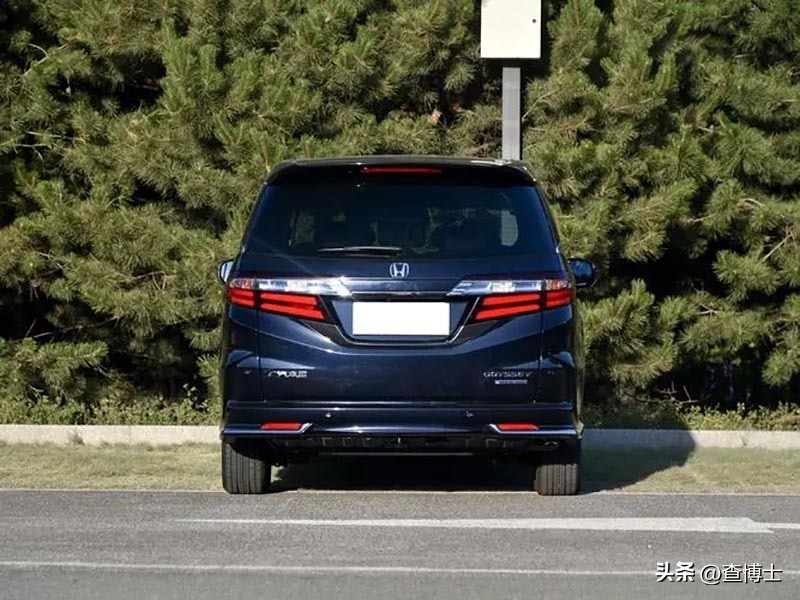 23年q1汽车销量排行榜,mpv保值率排行第一艾力绅实车