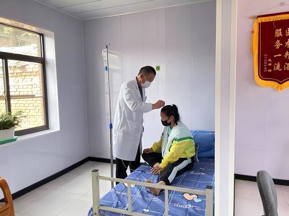 村卫生室闲置,解决村卫生室闲置问题