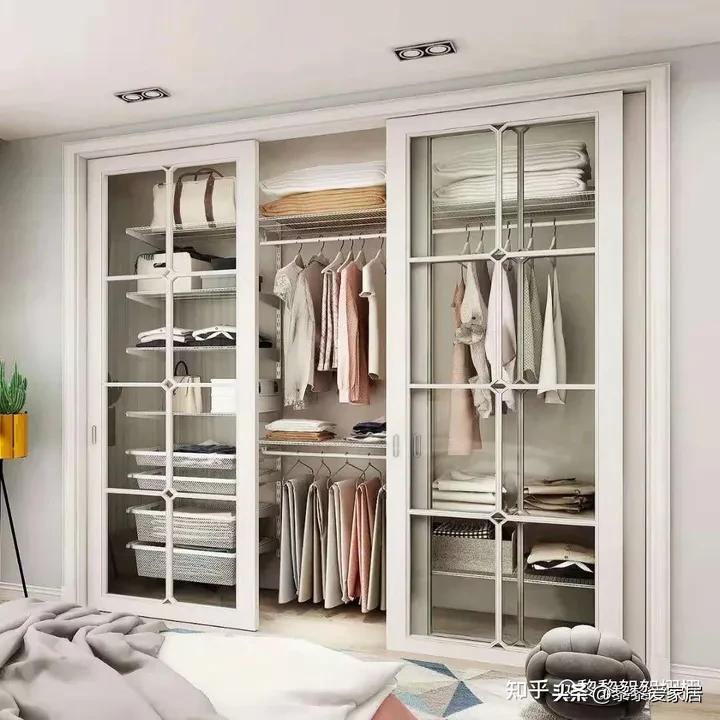 衣柜门翘曲变形怎样校正,衣柜门2.4高会变形吗