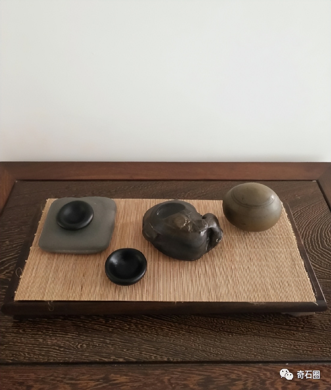 “带窝窝的石头”入围作品展播