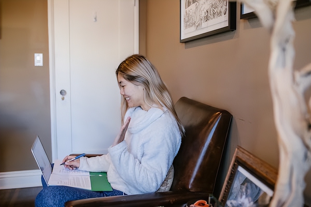 父母吵架如何疏导孩子情绪,家长如何帮助孩子疏导情绪