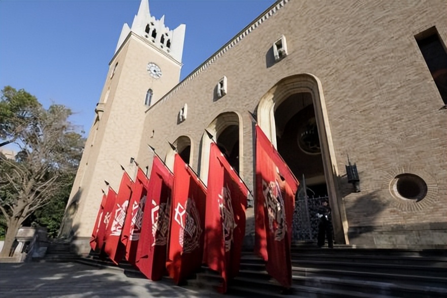 早稻田大学简称什么,早稻田大学成立时间