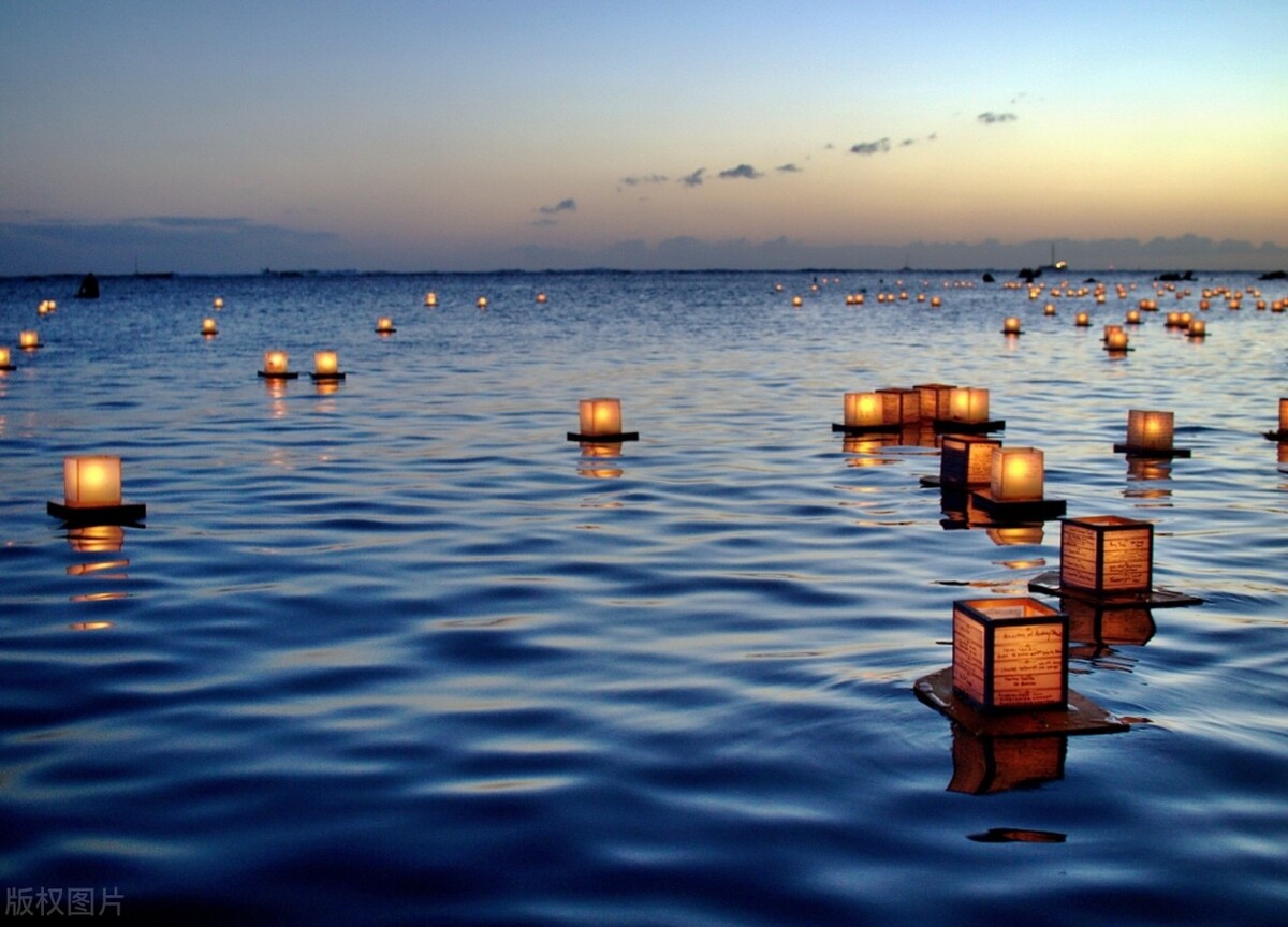 纪念中元节最佳诗词,有关中元节风俗文化的诗词