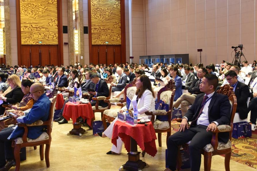 古兰兰：应对世界山地旅游市场供需变化的方法