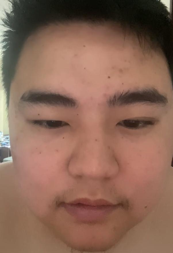 网红主播被官方点名批评，*辱侮**女嘉宾用脚踩脸，为博眼球无下限