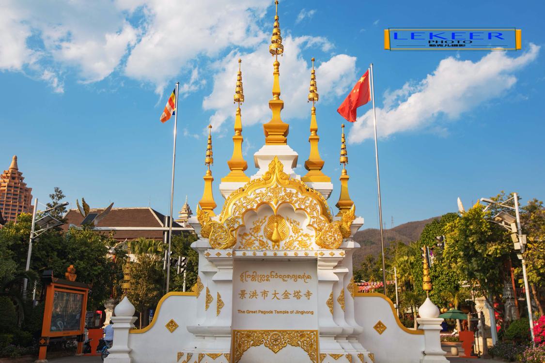 骂版纳是因为你没走出告庄玩版纳跟着小姐姐们走你才晓得味道