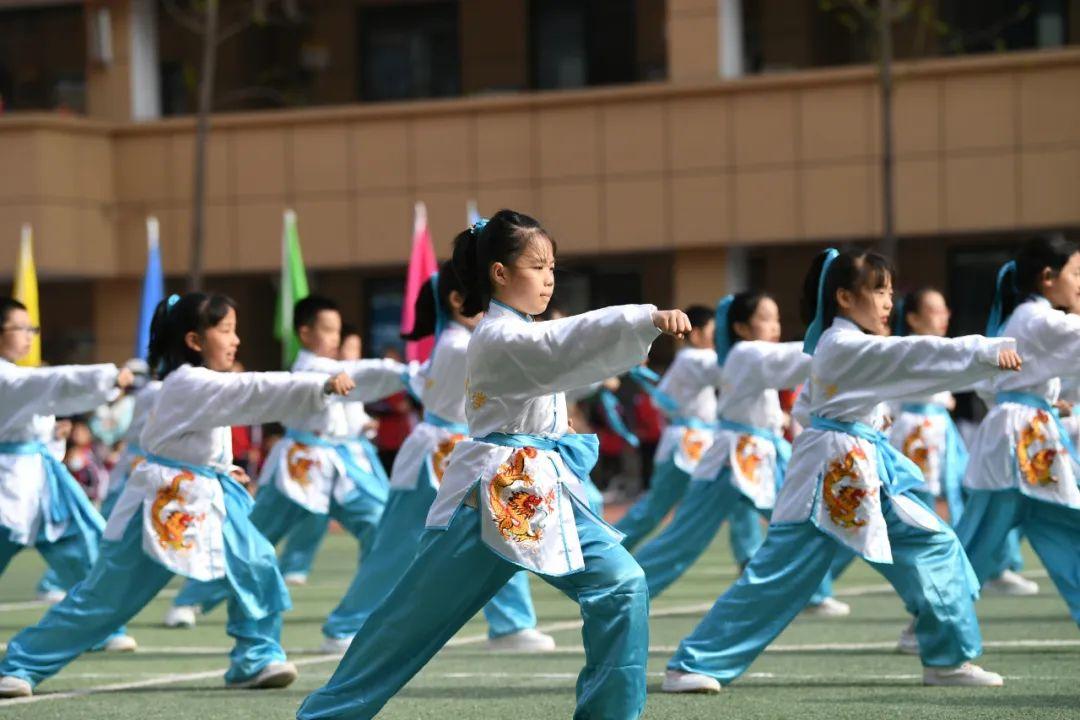 队列比赛风采展示,社团风采展示活动小学