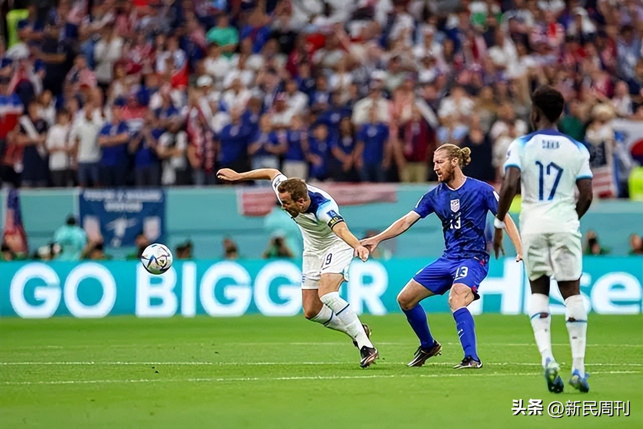 世界杯上，有人如此对待*旗国**？有人要求开除美国队